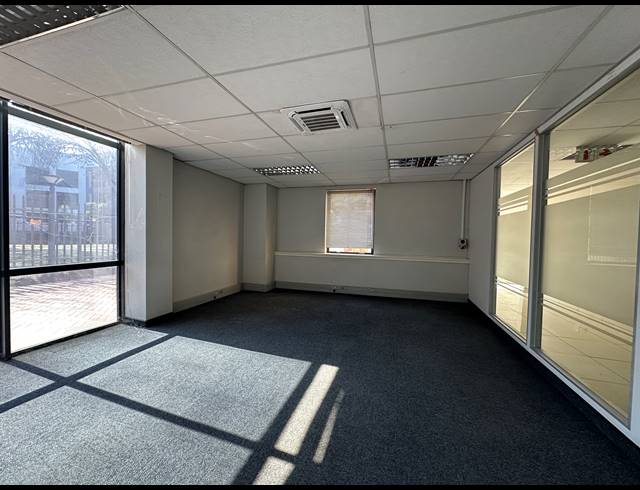 311M² OFFICE TO LET IN SANDTON CENTRAL